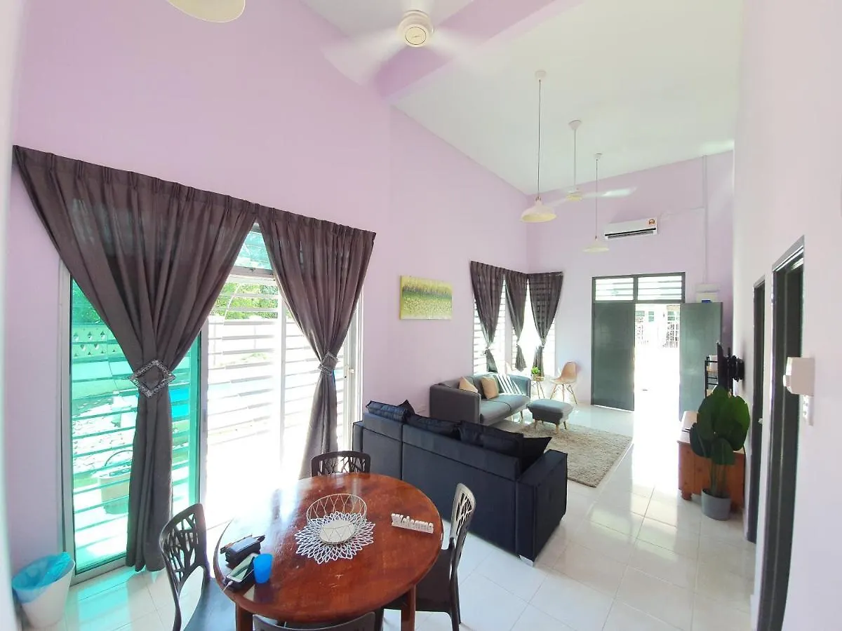 Mak Inn Village- Private Pool, Bbq Set, Melayu Sahaja Malacca 0*,