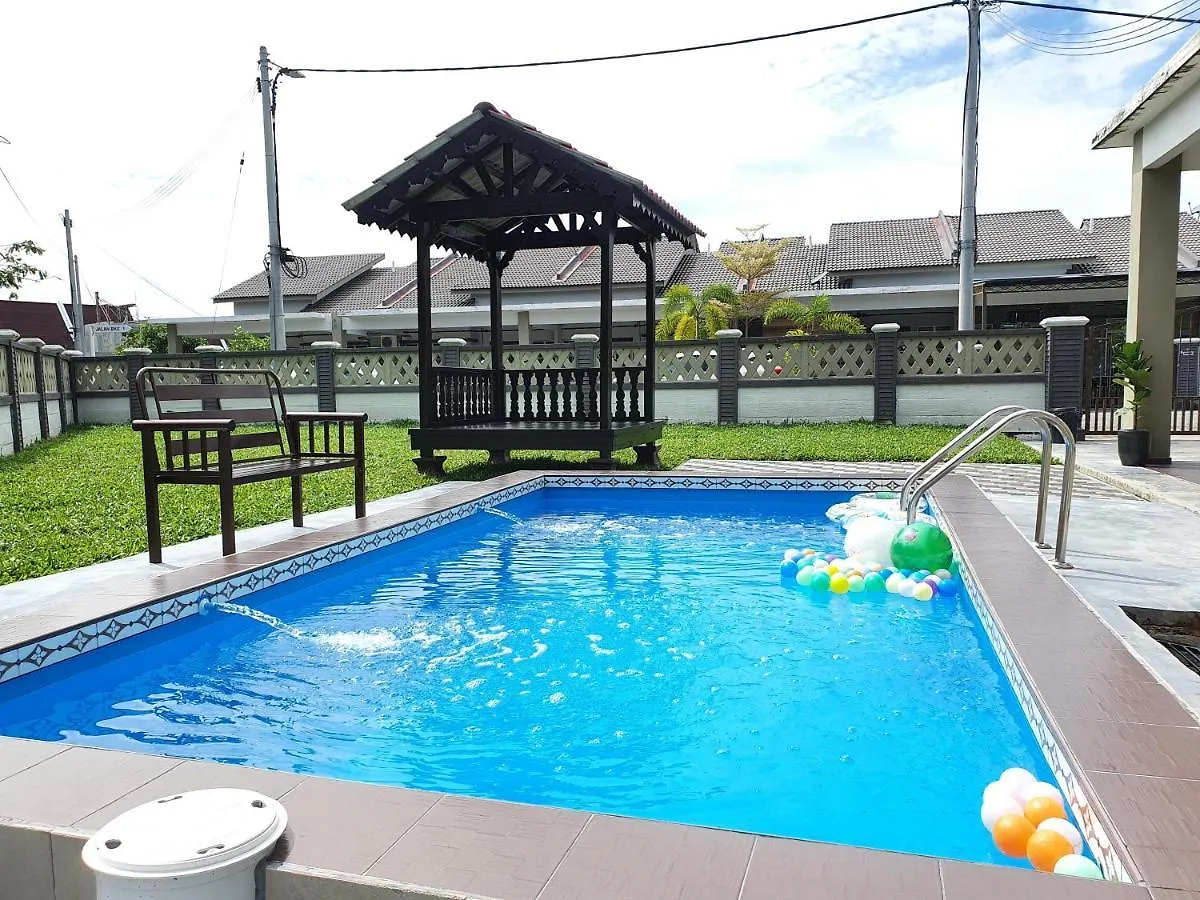 Mak Inn Village- Private Pool, Bbq Set, Melayu Sahaja Malacca 0*,  Ma­lay­sia