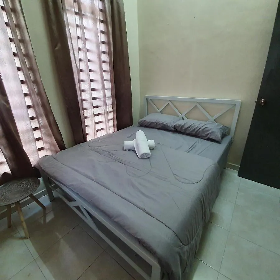 Mak Inn Village- Private Pool, Bbq Set, Melayu Sahaja Malacca Holiday home