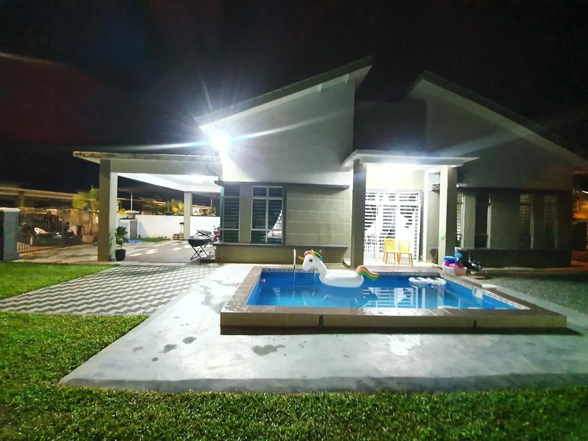 Mak Inn Village- Private Pool, Bbq Set, Melayu Sahaja Malacca